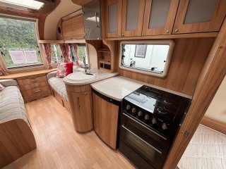 /photos/10144/28fa8e26-424a-0e4a-3b82-6ef6d11405ff_i320x240.jpg