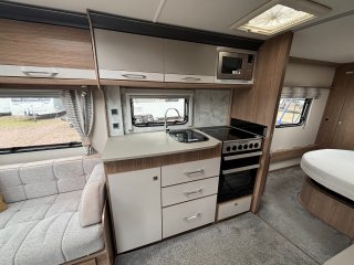 /photos/10144/36a7d45b-eb88-fc82-349e-4efe359e72d3_i320x240.jpg
